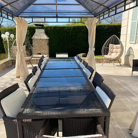 Demeure De Prestige Avec Piscine Chauffee Et